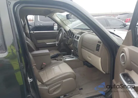 2010 Dodge Nitro Sxt из США, поврежденный, VIN 1D4PU5GX7AW146688